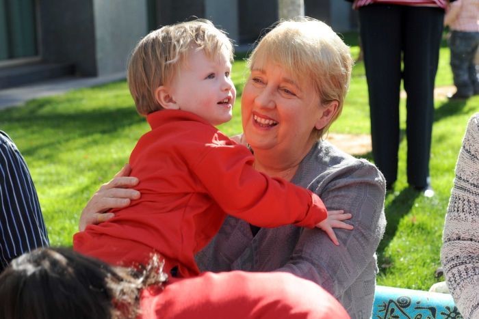 LABOR LUMINARY FLAGS DEPARTURE